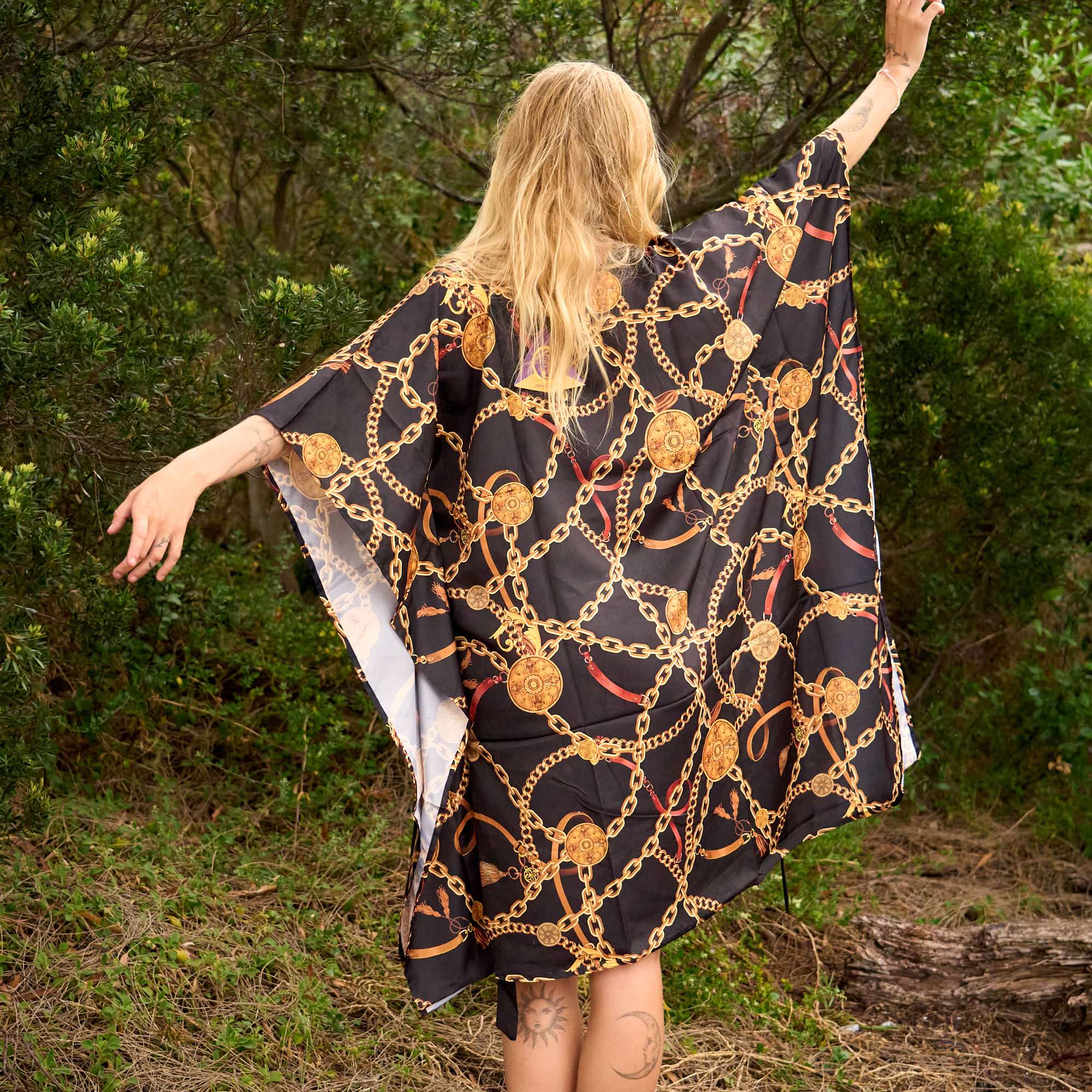 Elegant Golden Links Silk Kaftan