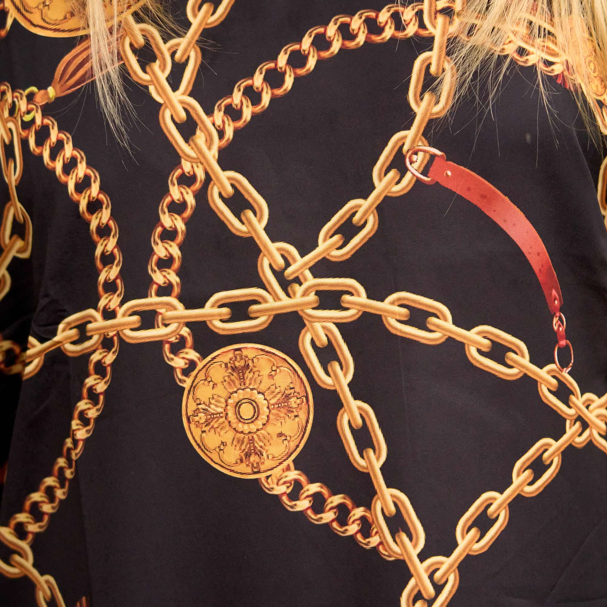 Elegant Golden Links Silk Kaftan