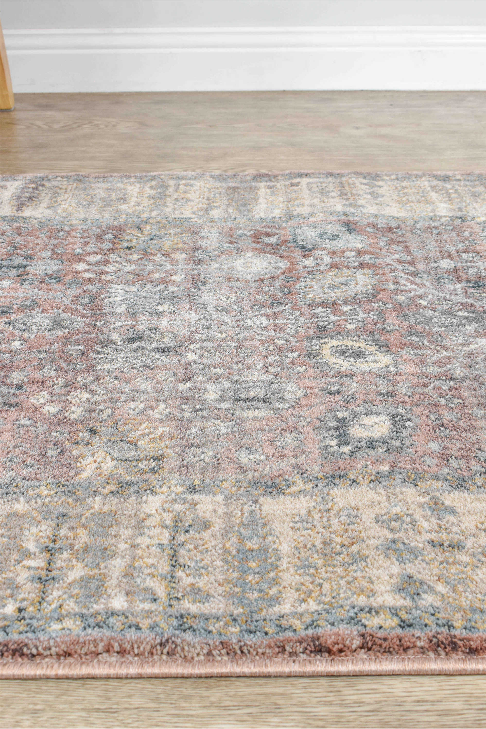 Novara 0B568A Rose Balm - Unique Decorative Rug