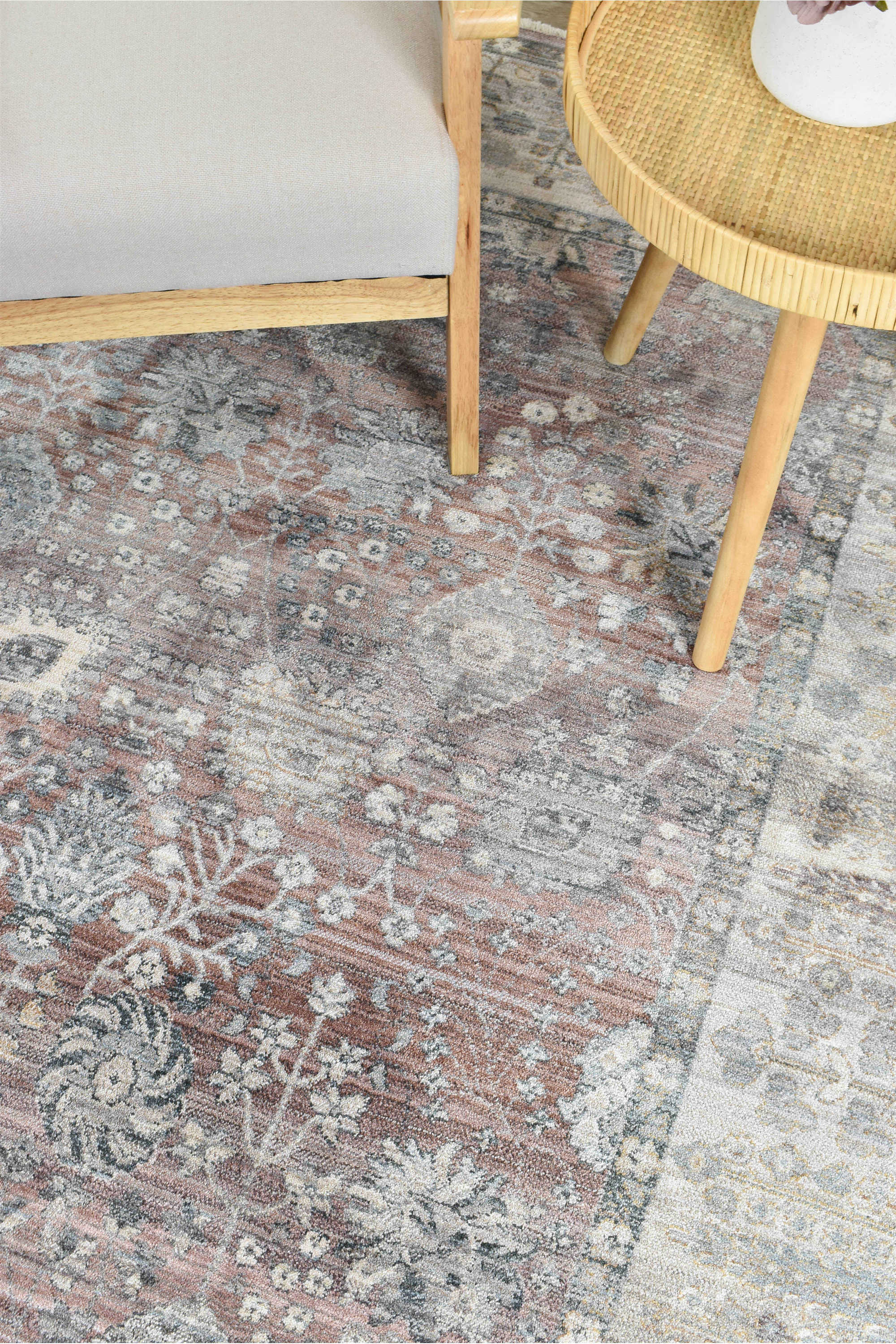 Novara 0B568A Rose Balm - Unique Decorative Rug