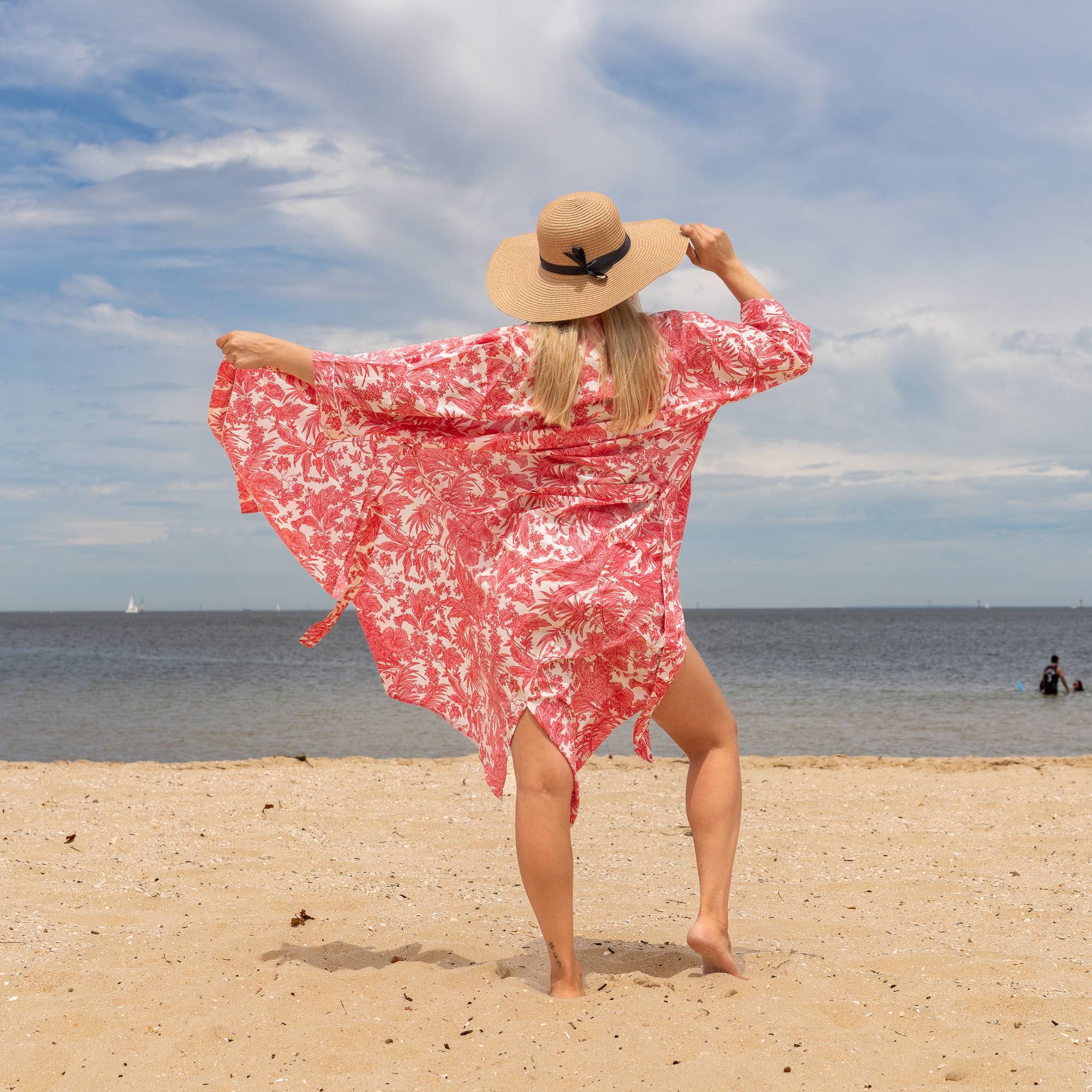 TROPICAL REDS' Women's Cotton Kimono Robe - Bold Style