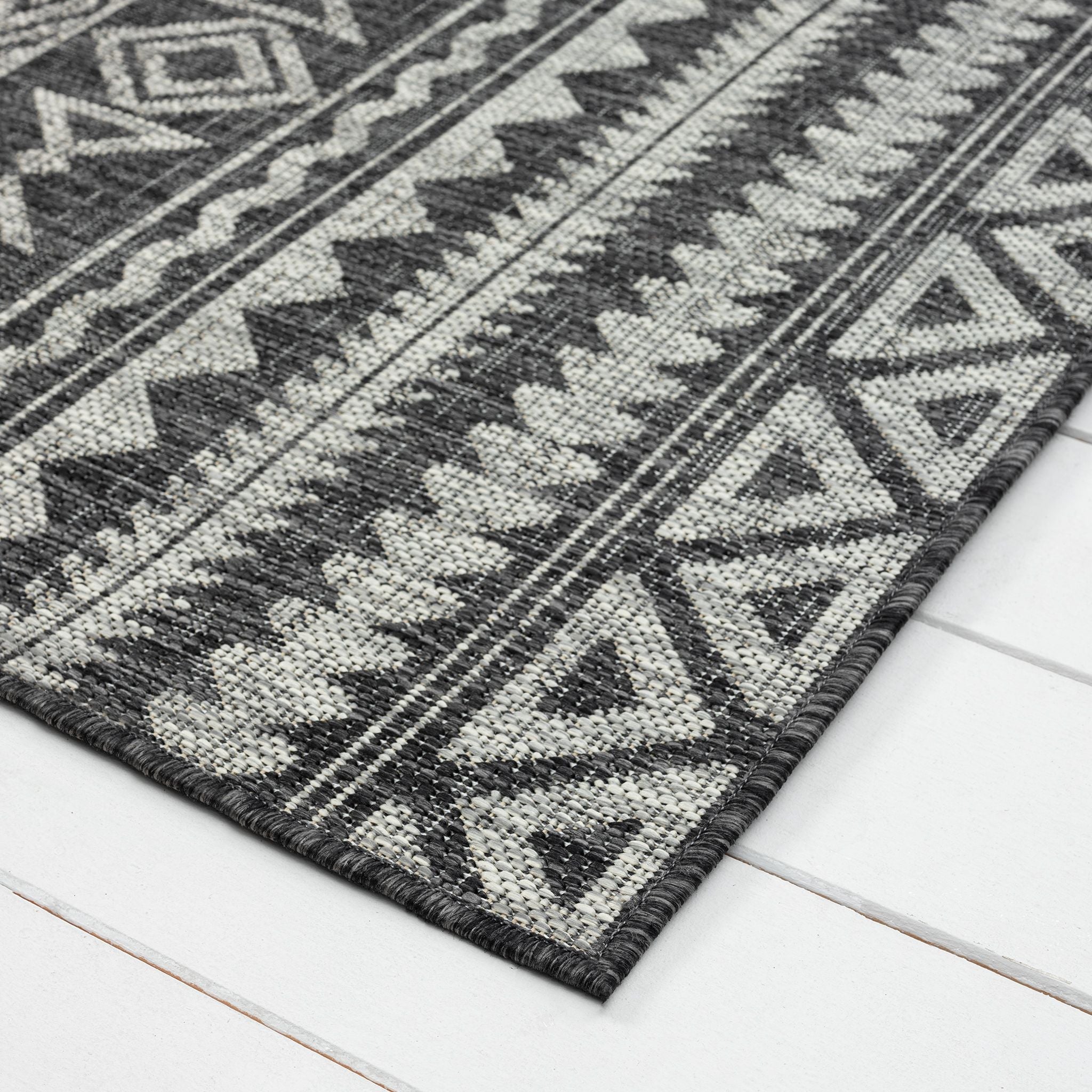Alfresco 421 Dark Grey Rug - Weatherproof & Elegant