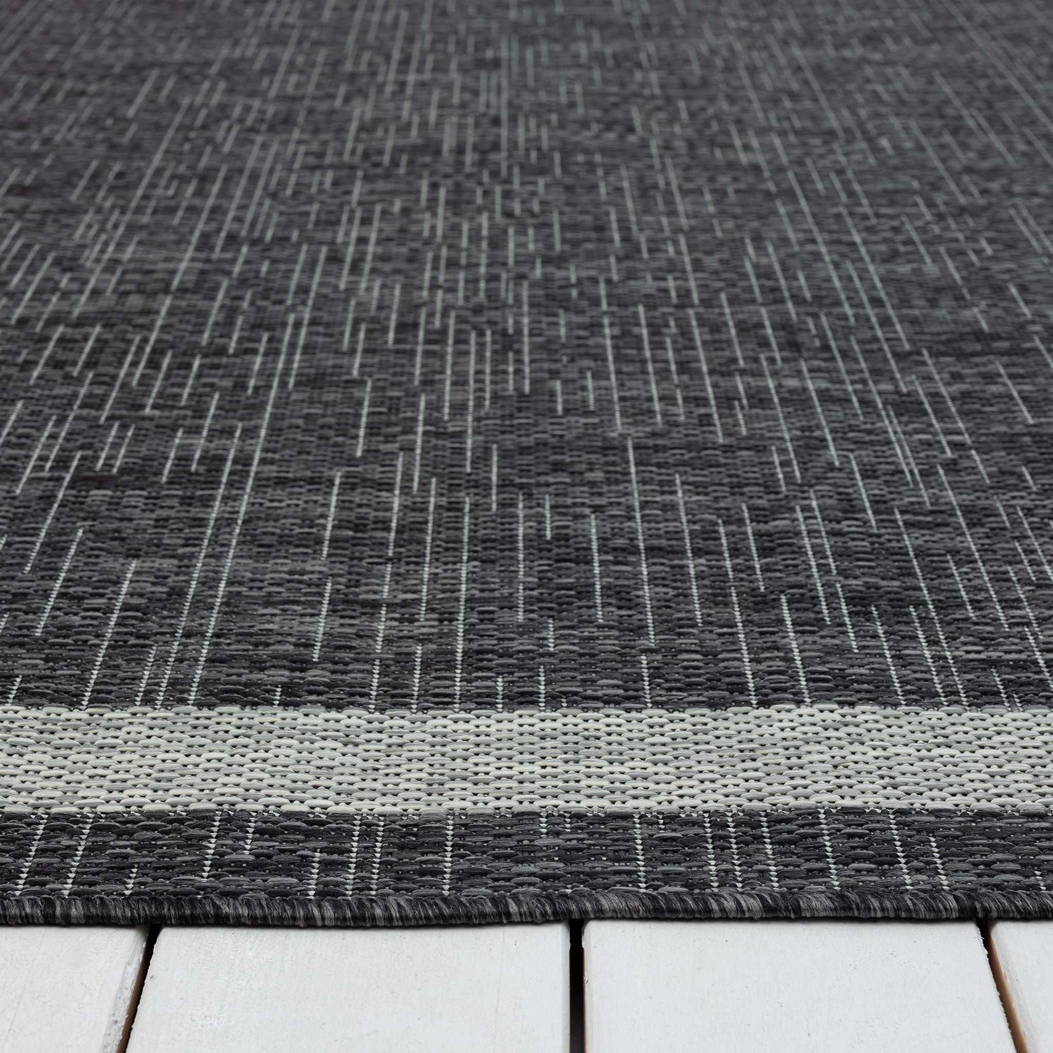 Alfresco 426 Shadow Black Rug - Indoor/Outdoor Style