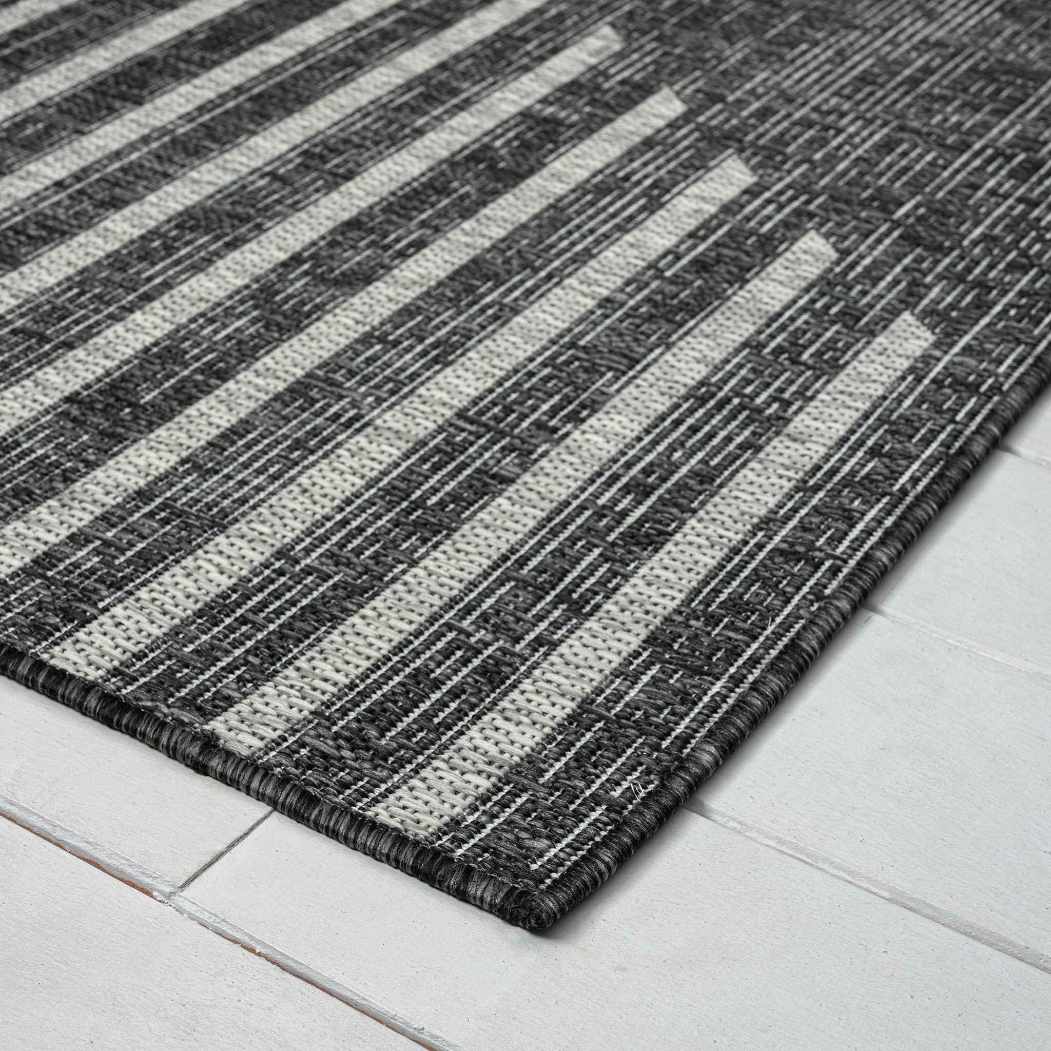 Alfresco 425 Ebony Black Rug - Modern Dark Accent Rug