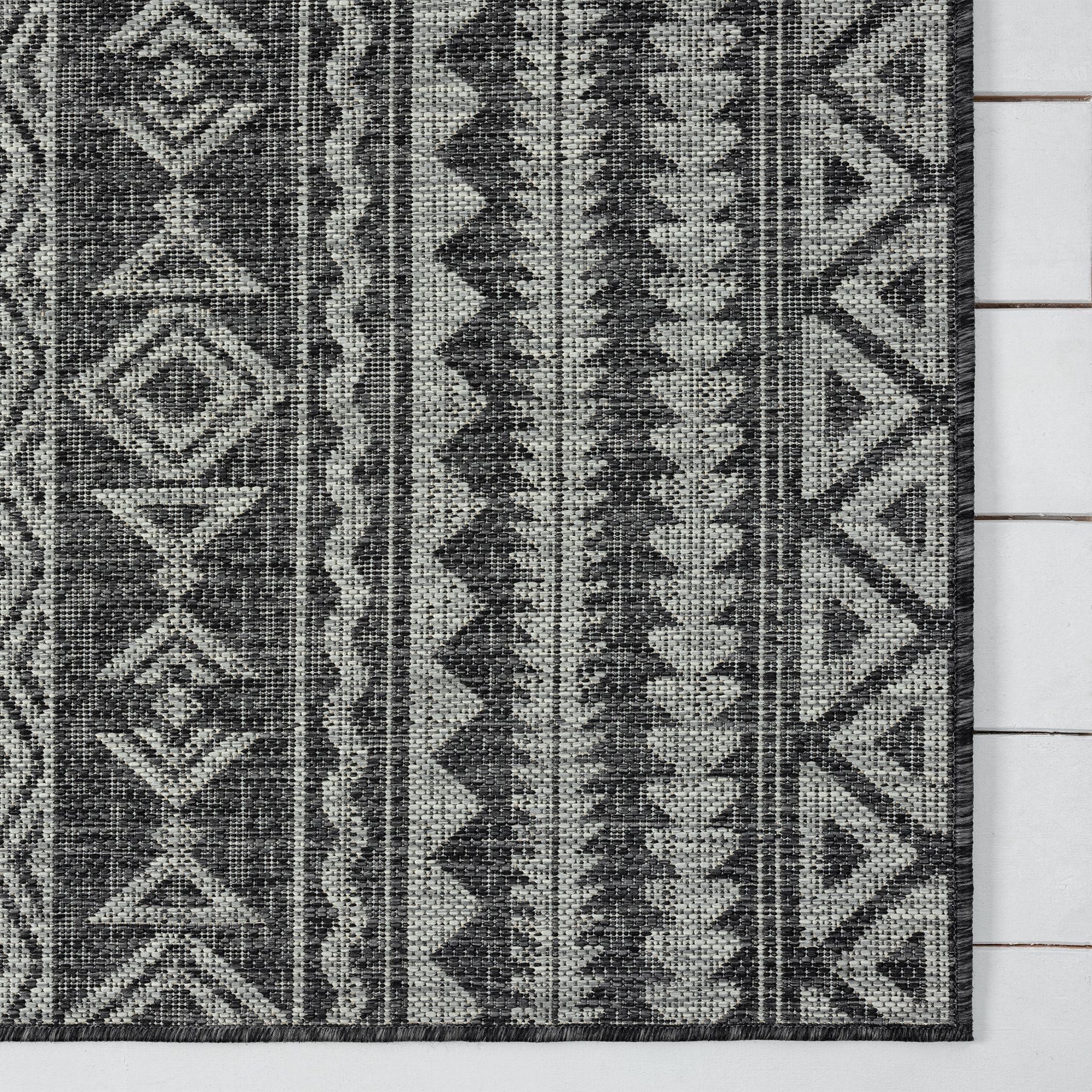 Alfresco 421 Dark Grey Rug - Weatherproof & Elegant