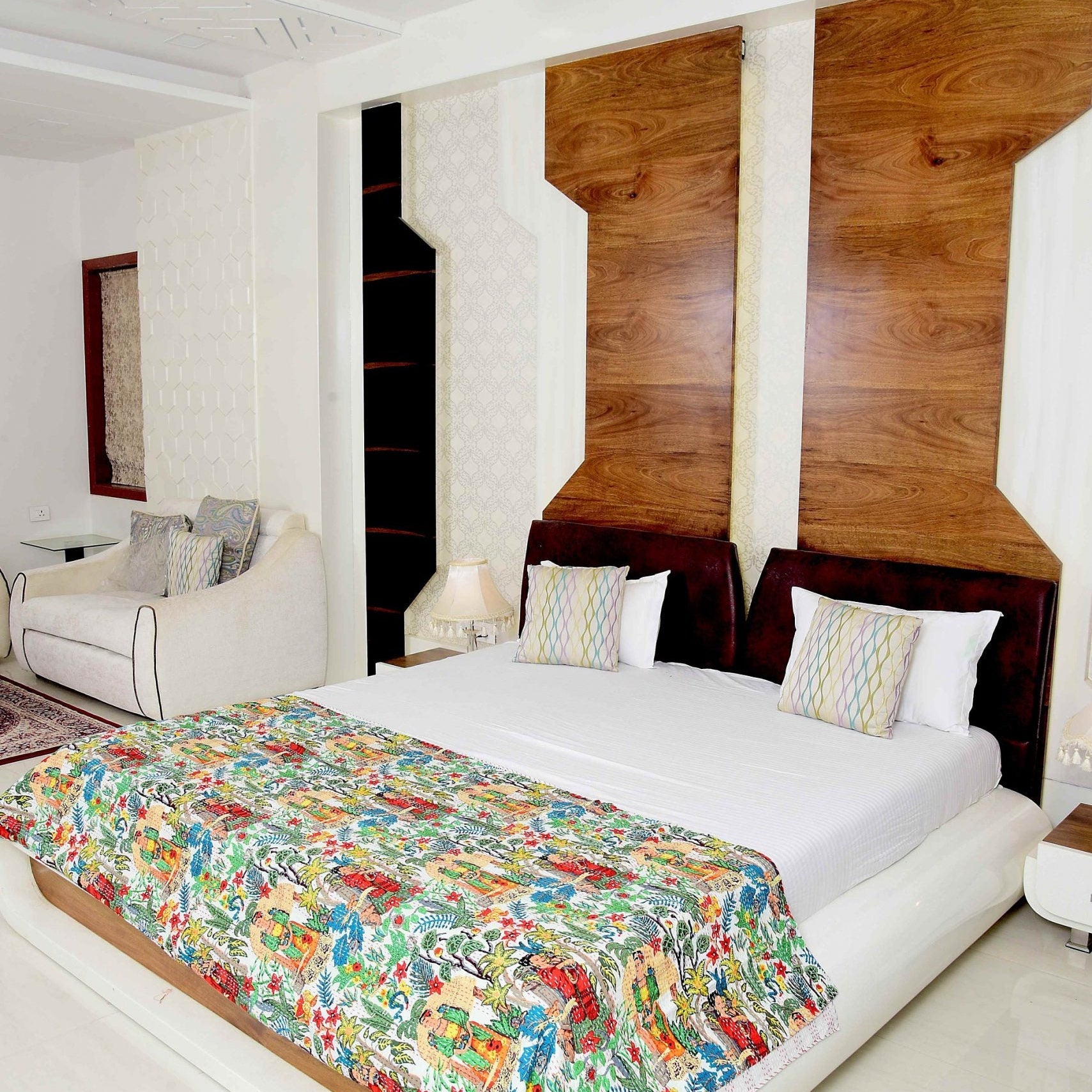 Frida White Kantha Quilt - Unique Style