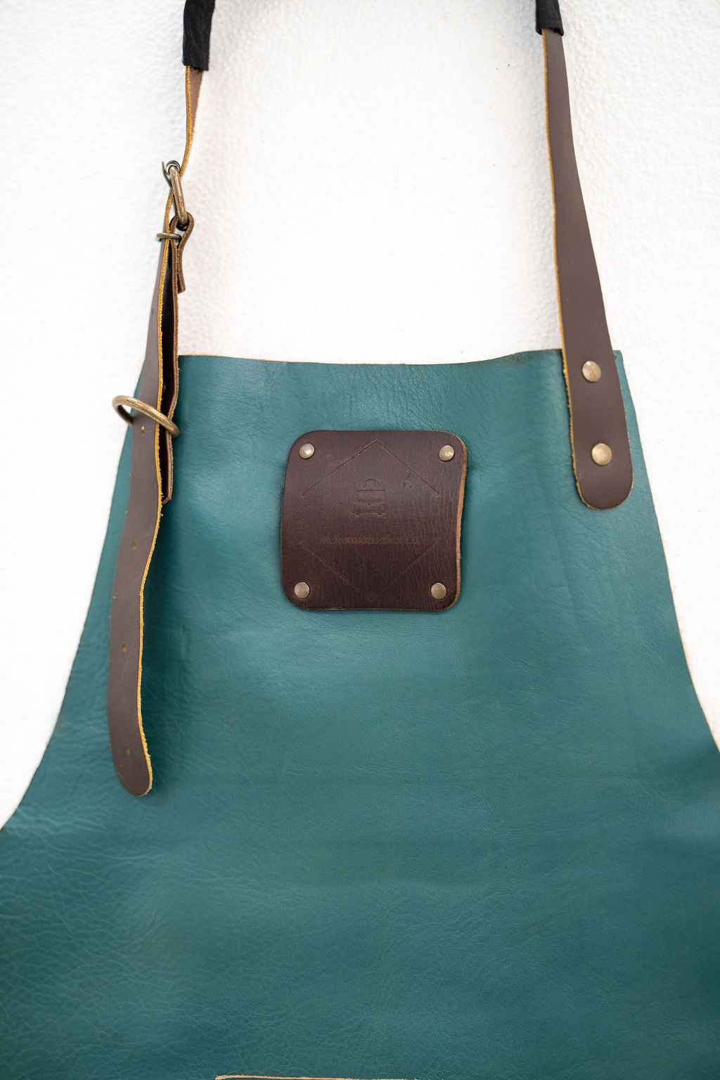 Elegant ocean teal leather apron premium quality for professionals