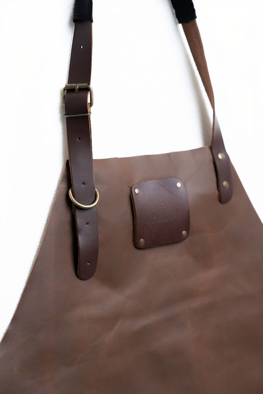 Stylish full-length leather apron brown color for kitchen and workshop