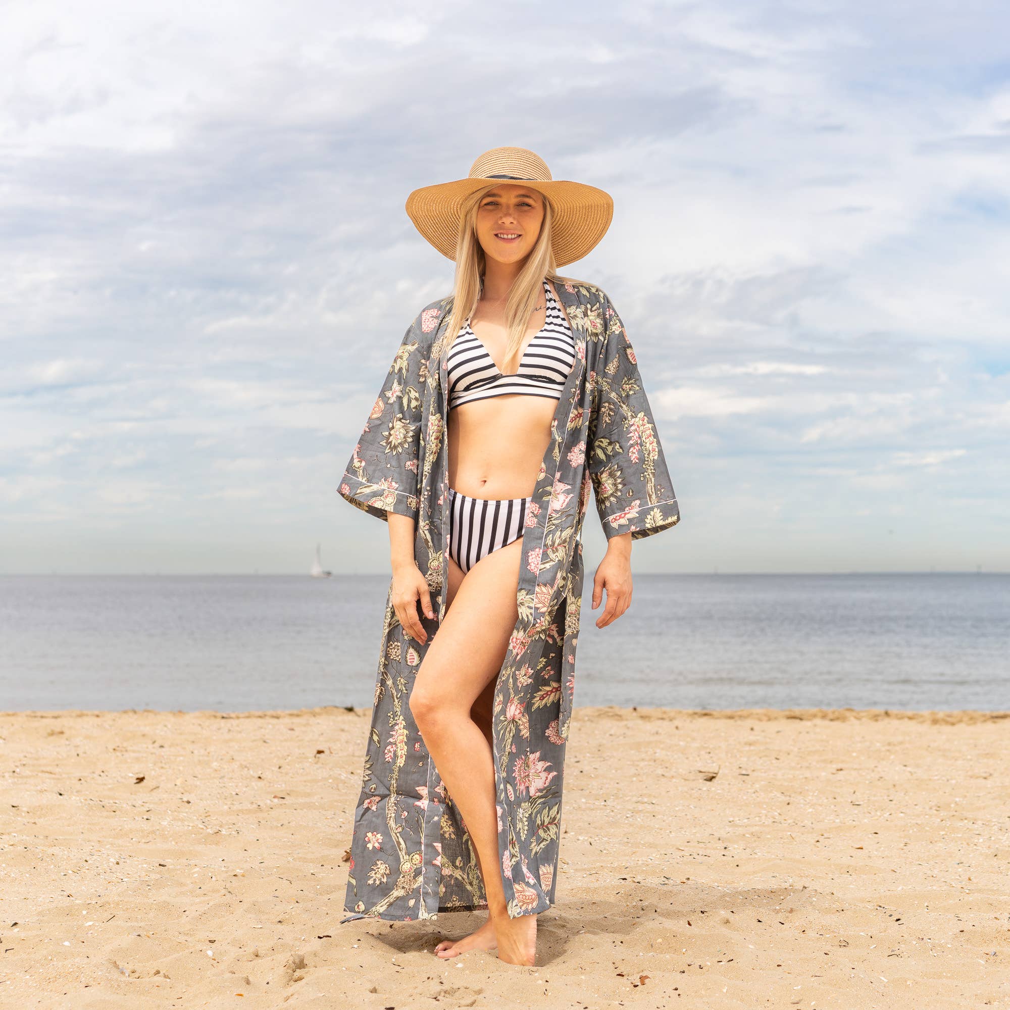 FLORAL BLISS' Women's Cotton Kimono Robe - Floral Feel