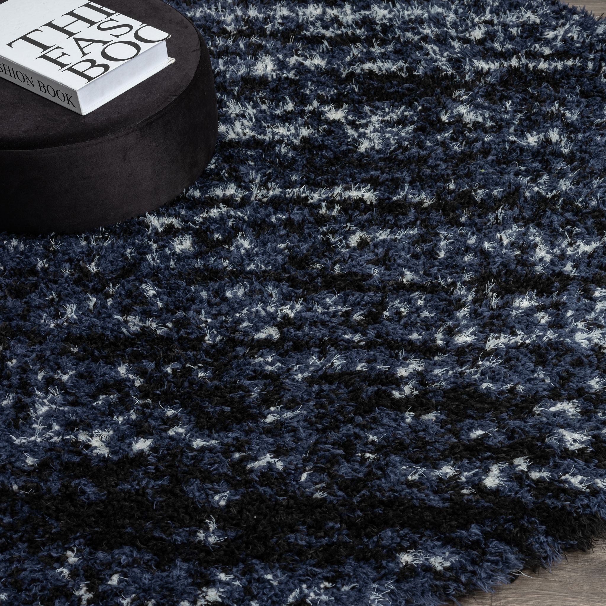 Plushy 386 Lava Navy Round Rug - Modern Round Rug Design