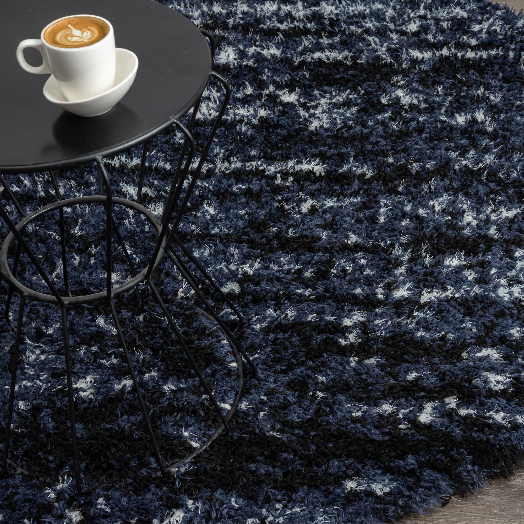 Plushy 386 Lava Navy Round Rug - Modern Round Rug Design