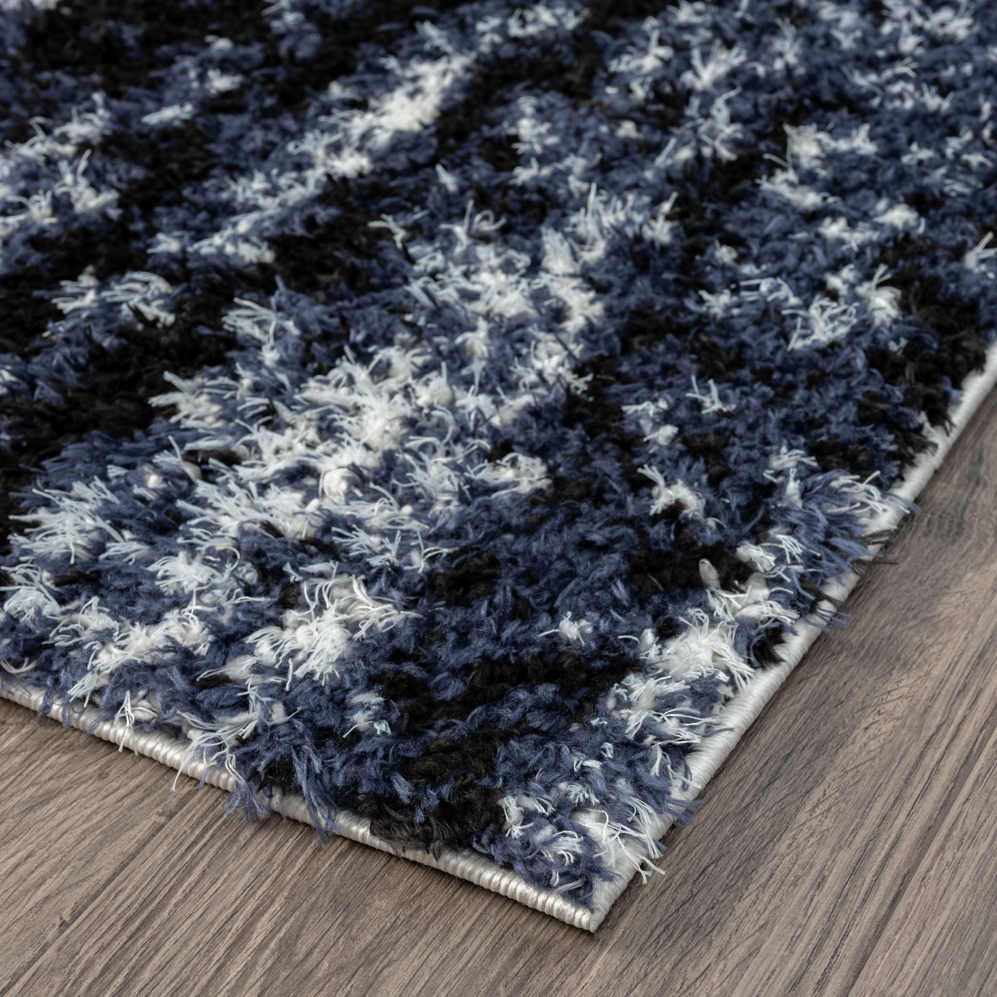 Plushy 386 Lava Navy Rug - Bold Colour & Comfort