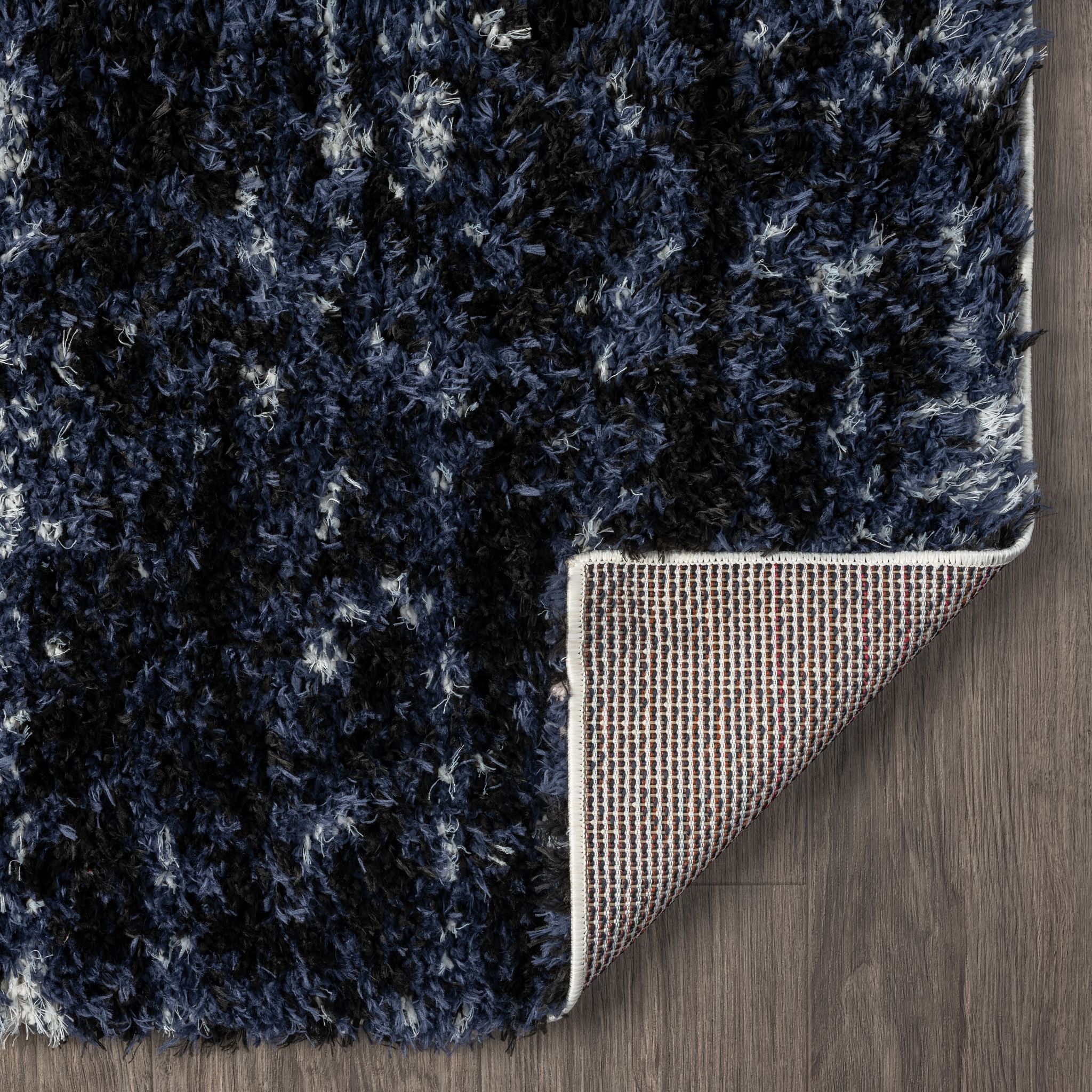 Plushy 386 Lava Navy Rug - Bold Colour & Comfort