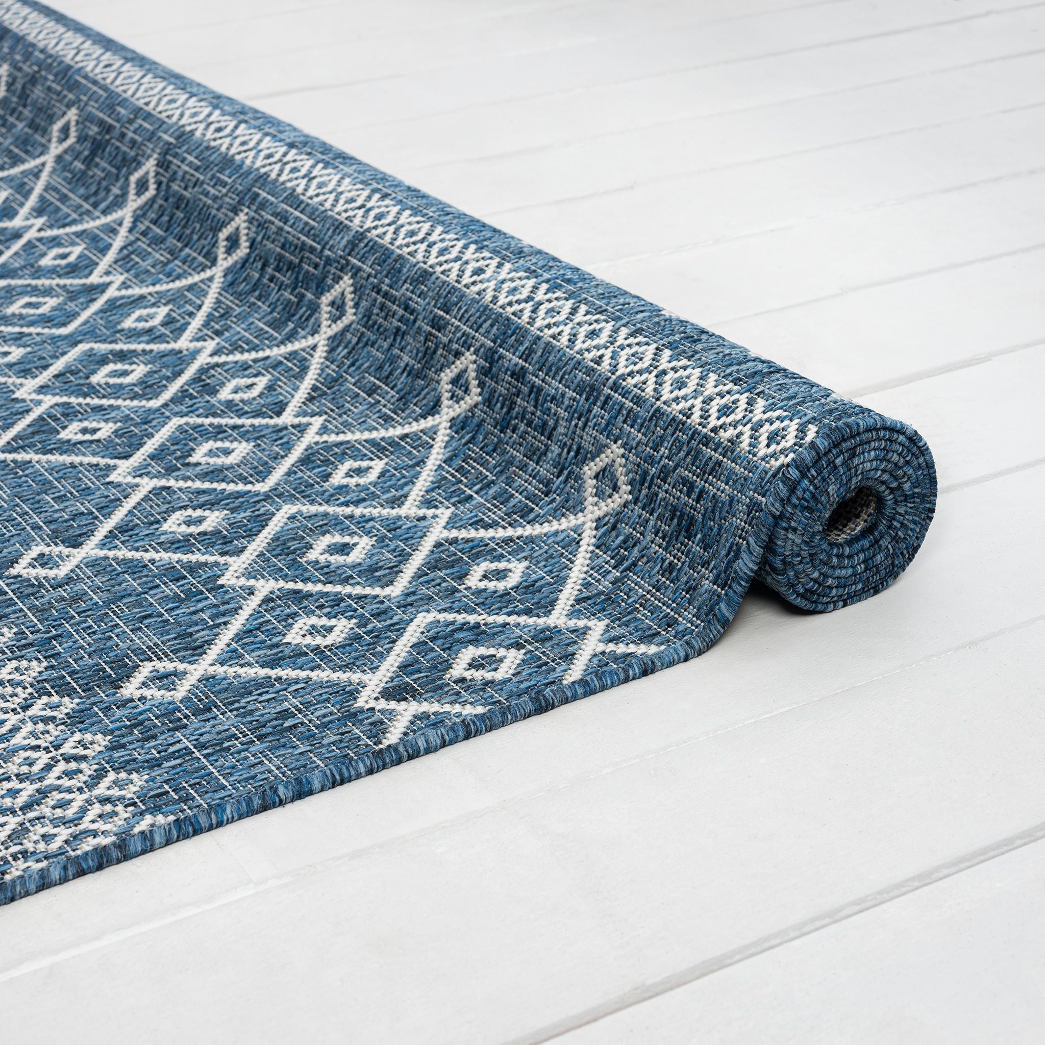 Patio 452 Ocean Light Blue Rug - Breezy Coastal Style