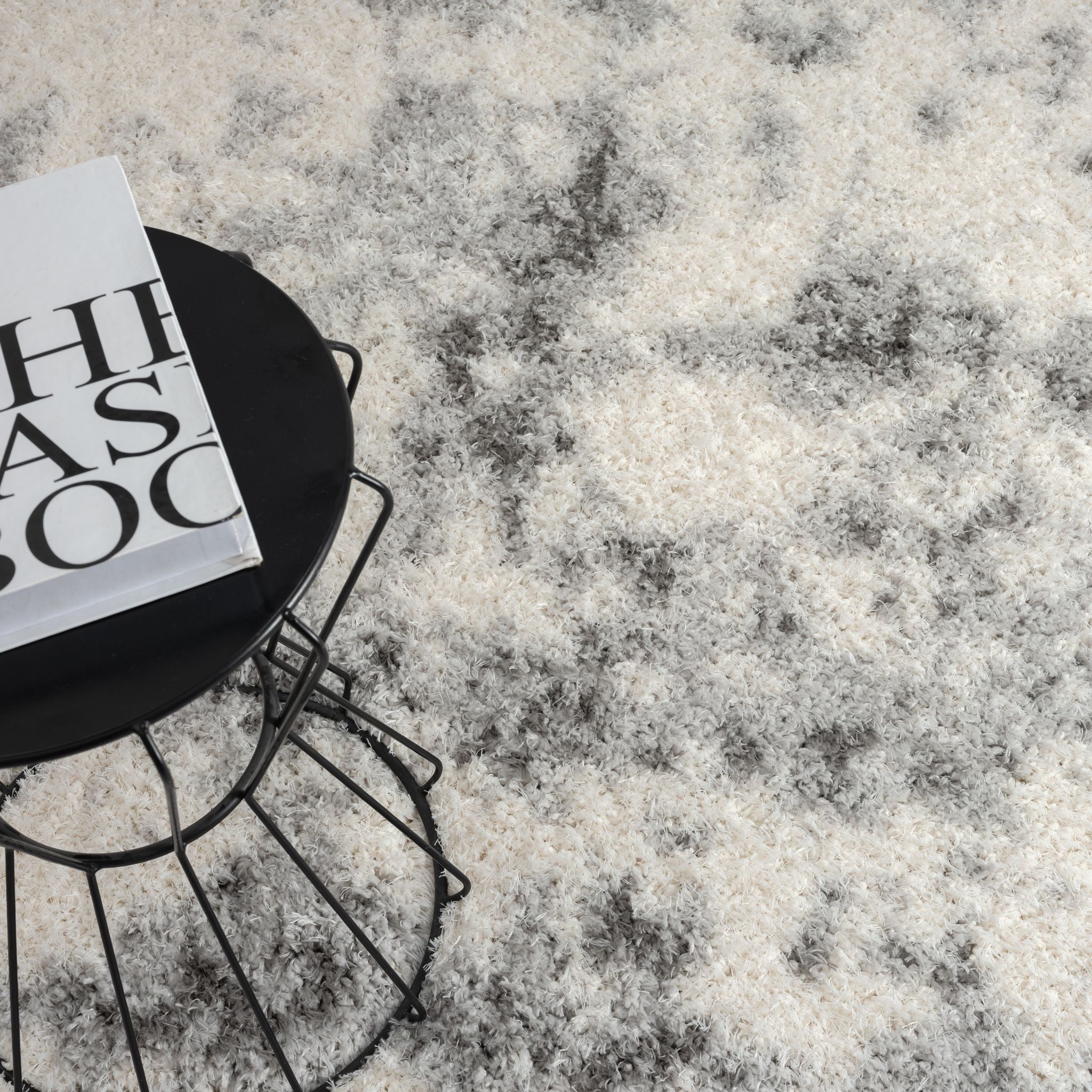 Plushy 389 Ash Rug - Neutral Tones, Cosy Style