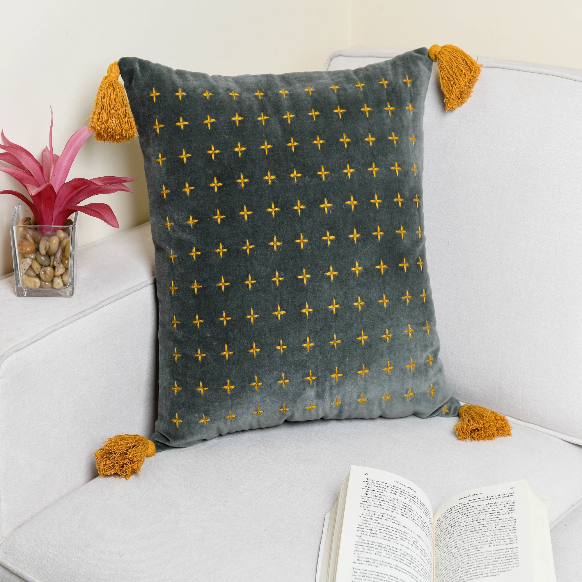 Moroccan Escape Wool Cushion Cover - Handwoven