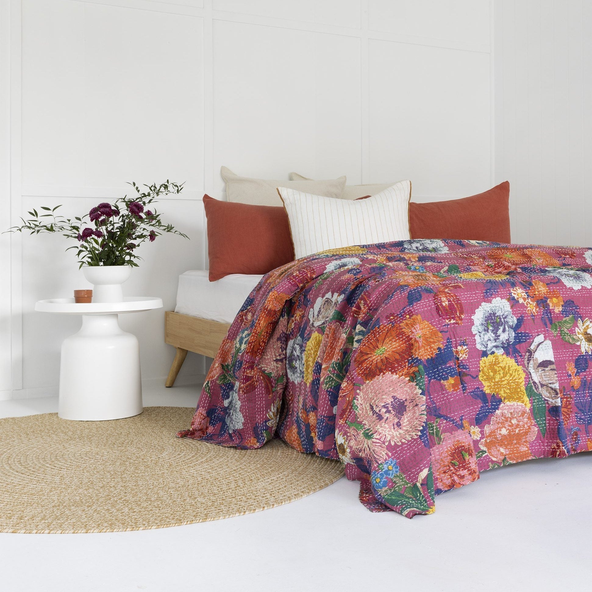 Olivia Indian Kantha Quilt Throw – Cosy Bedspread